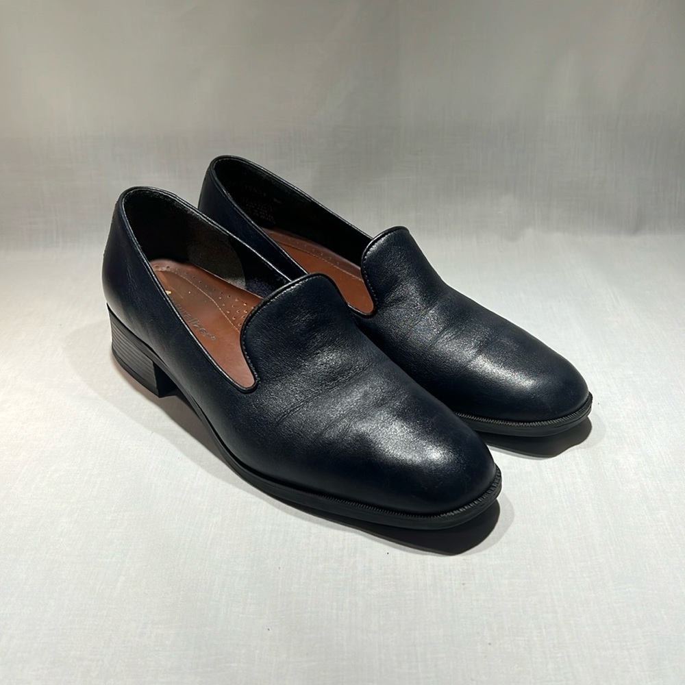 Dark navy blue Naturalizer Shoes
